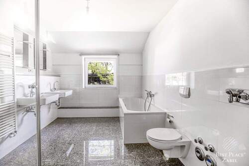 Modernes Badezimmer - Etagenwohnung mit 138,00 m&sup2; in München zum Kaufen