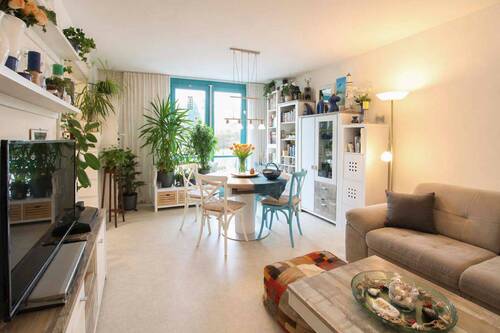 Wohnbereich - 2 Zimmer Etagenwohnung zum Kaufen in Binz