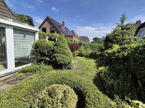 angelegter Garten - Doppelhaushälfte mit 139,00 m&sup2; in Delmenhorst zum Kaufen