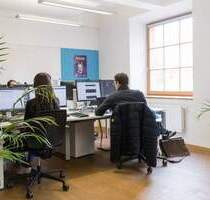 Moderner Schreibtischplatz im Grünen nahe Zentrum München - inkl. WLAN & Küche