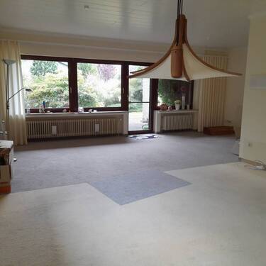 Wohn-/Esszimmer - 