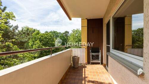 Balkon 1 - 3 Zimmer Etagenwohnung in Frankfurt am Main
