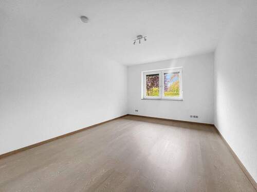 EG-Gäste-Arbeitszimmer - 