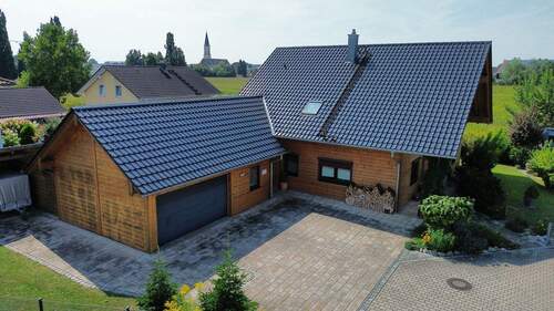 Luftaufnahme - Einfamilienhaus mit 253,00 m&sup2; in Pocking zum Kaufen