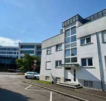 Funktionelle 2-Zimmer-Hochparterre-Wohnung mit Balkon und KFZ-Stellplatz - Friedrichshafen
