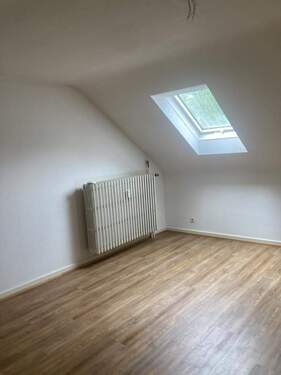 Wohnen - 3 Zimmer Etagenwohnung zur Miete in Saarbrücken