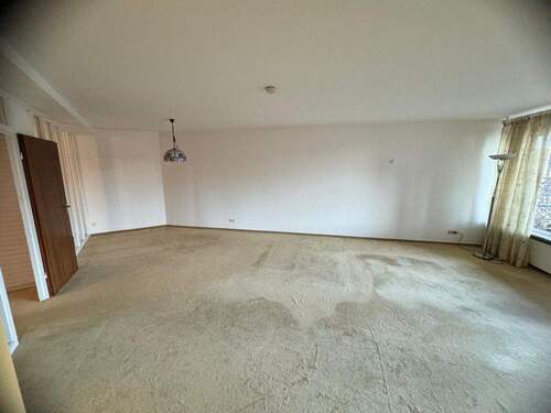 Wohn- und Esszimmer - 