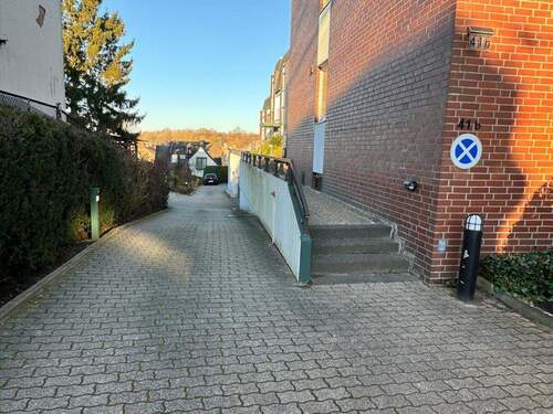 Zufahrt / Zuwegung - 