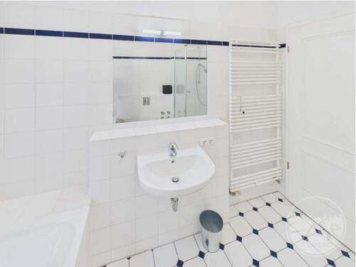 CAM05263G0-PR0021-STILL002 - 