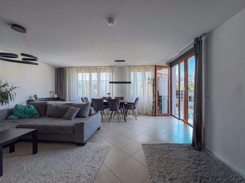 Groß und hell - 4 Zimmer Etagenwohnung in München