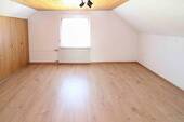 Schlafzimmer DG - 