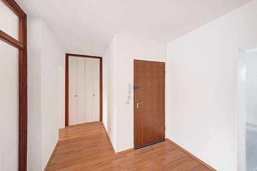 Flurbereich mit Abstellraum - 3 Zimmer Etagenwohnung in Dortmund