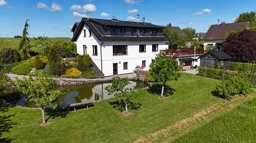 Zugang zur Terrasse EG - 7 Zimmer Einfamilienhaus zum Kaufen in Hellenthal