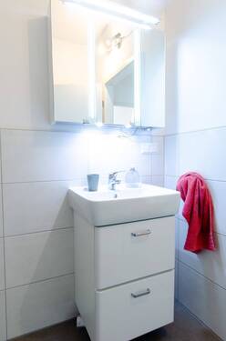Bad im DG (Ansicht 2) - 