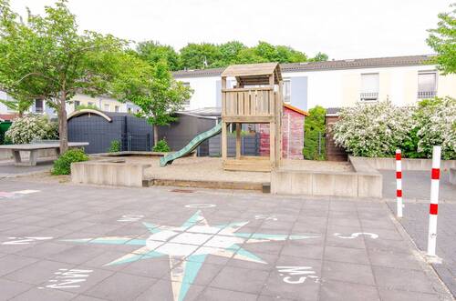 Spielplatz 2 - 
