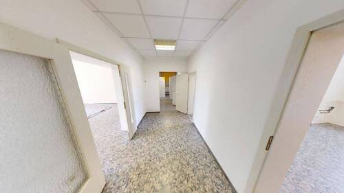 Flur - 5 Zimmer Büro zur Miete in Chemnitz