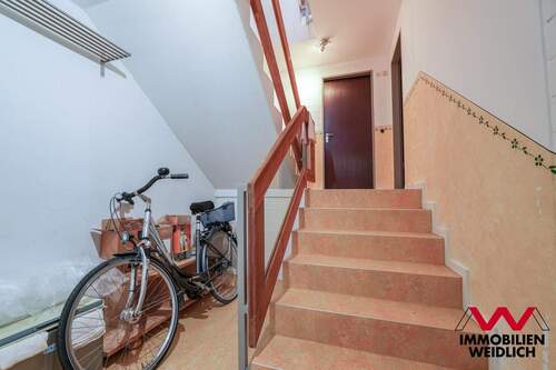 Treppe in den Keller - 