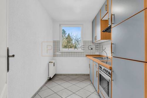 Kleiner Sitzplatz möglich - 