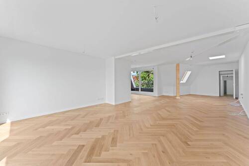 Wohnzimmer mit offener Küche - 3 Zimmer Etagenwohnung in Berlin