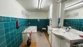 Nasszelle mit Badewanne - 