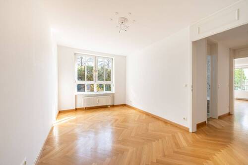 Schlafzimmer - Etagenwohnung mit 58,10 m&sup2; in München zum Kaufen