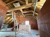 Dachstuhl in Haus 2 - Zimmereinteilung noch offen - 