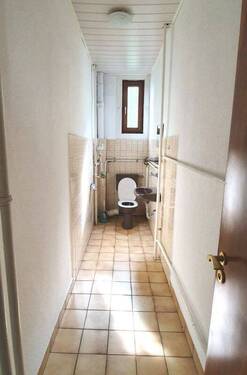WC - 