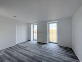 Wohnzimmer - Einziehen & ankommen - moderne 2-Zimmer-Wohnung im 1. OG