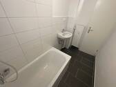 Tageslichtbad mit Wanne - 