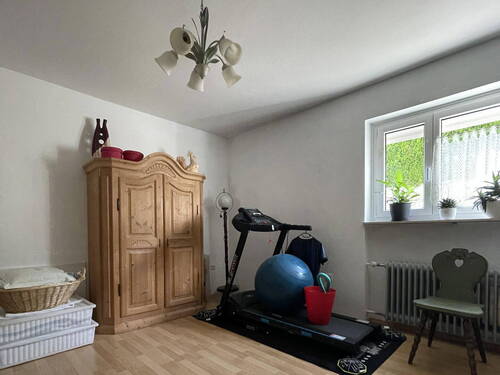 Gästezimmer - 3 Zimmer Etagenwohnung zum Kaufen in Hilzingen