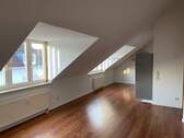 Helle Dachgeschosswohnung - Helle Dachgeschosswohnung in Grenzach-Wyhlen