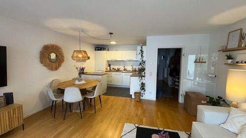 Ess- und Küchenbereich
- 2 Zimmer Etagenwohnung zur Miete in Nürnberg
