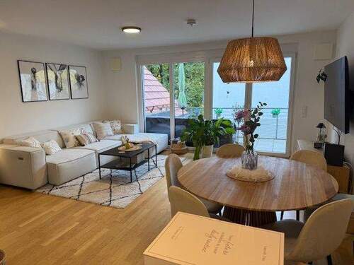 Blick zum Wohnbereich - 2 Zimmer Etagenwohnung in Nürnberg