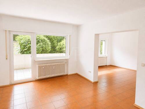 EG Wohnung - 1 Zimmer Mehrfamilienhaus, Wohnhaus in Ilvesheim