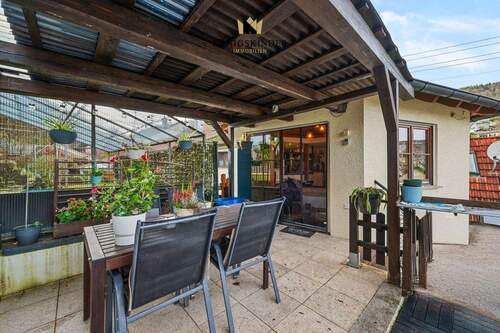 ...mit direktem Zugang zur Terrasse... - 