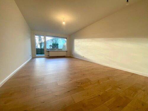 Wohnzimmer - 3 Zimmer Etagenwohnung zur Miete in Hamburg