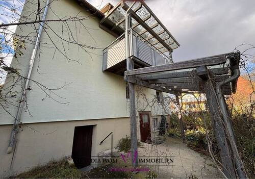 Terrasse mit Kellereingang - 