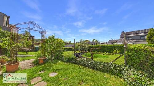Toller Garten nach Süd-West ausgerichtet - 