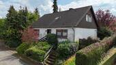 Haus Vorne - Geräumiges Einfamilienhaus mit sehr großem Garten in ruhiger Lage