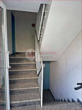 Hausflur.jpg - Etagenwohnung mit 34,60 m² in Neuss zum Kaufen
