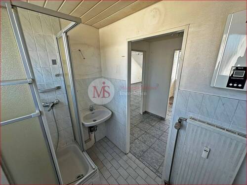 Badezimmer 2.jpg - 