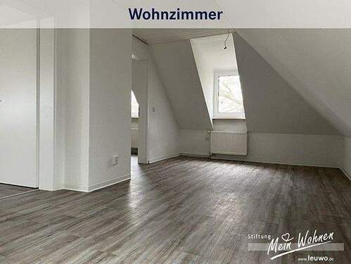 Wohnzimmer - 2 Zimmer Etagenwohnung in Bad Dürrenberg