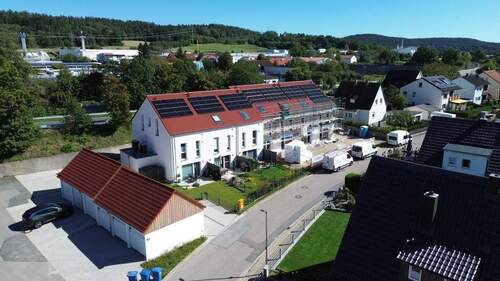 Schöne, zeitlose Architektur - Reihenmittelhaus mit 131,90 m² in Postbauer-Heng zum Kaufen
