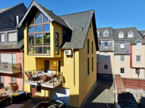 Rückansicht - Gepflegte Qualität trifft auf Wohnkomfort! Ein Stadthaus zum Ankommen und Wohlfühlen!
