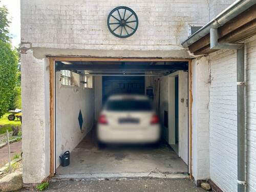 Garage - 