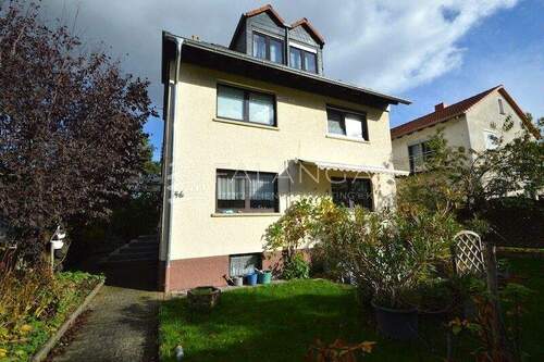 Außenansicht Vorderseite - 7 Zimmer Etagenwohnung zum Kaufen in Stadecken-Elsheim