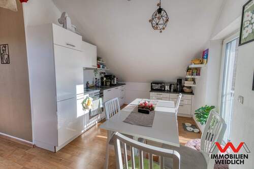 Koch- und Essbereich im Dachgeschoss - 