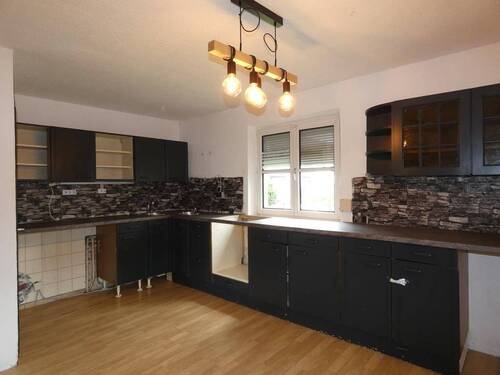 Einbauküche ohne Küchengeräte - 5 Zimmer Einfamilienhaus in Altenstadt