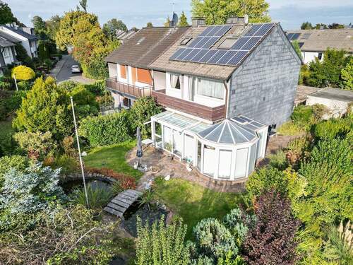 Hausansicht - 4 Zimmer Doppelhaushälfte zum Kaufen in Essen