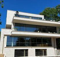 Designer Wohnung in erster Wasserlinie Am Großen Wannsee auf privatem Parkgrundstück - Berlin